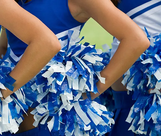 Cheerleading pom poms