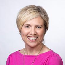 Micki Robinson headshot